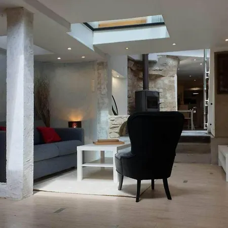 Holiday home Troglodyte Design Avec Terrasse Et Wifi Pres De Giverny - Fr-1-527-25