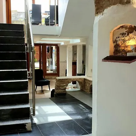 Troglodyte Design Avec Terrasse Et Wifi Pres De Giverny - Fr-1-527-25 *