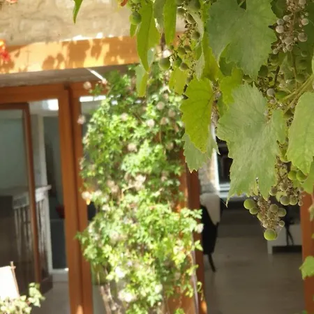 Troglodyte Design Avec Terrasse Et Wifi Pres De Giverny - Fr-1-527-25 Bennecourt